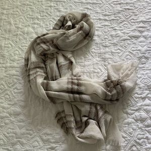 Women’s Blanket Scarf